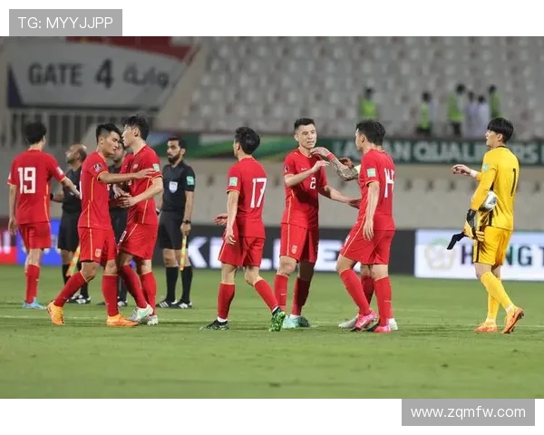 中国男足新帅亮相备战世界杯预选赛引发球迷热议全国体育圈高度关注